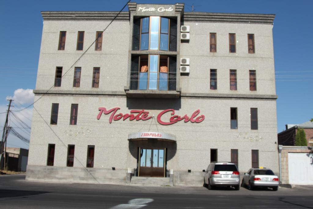 Monte Carlo Otel Erivan Dış mekan fotoğraf